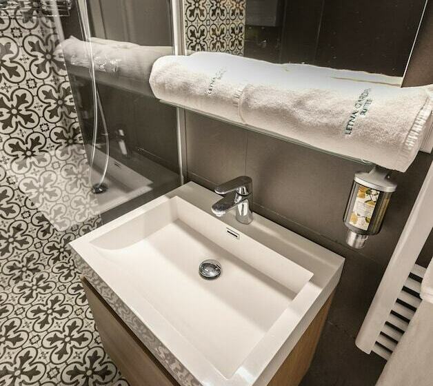 سوییت, Letna Garden Suites