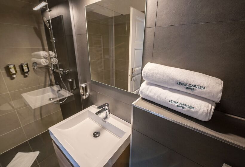 سوییت لوکس, Letna Garden Suites