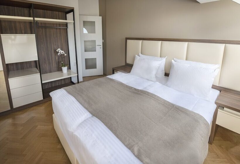 1 Bedroom Penthouse Apartment, Letna Garden Suites