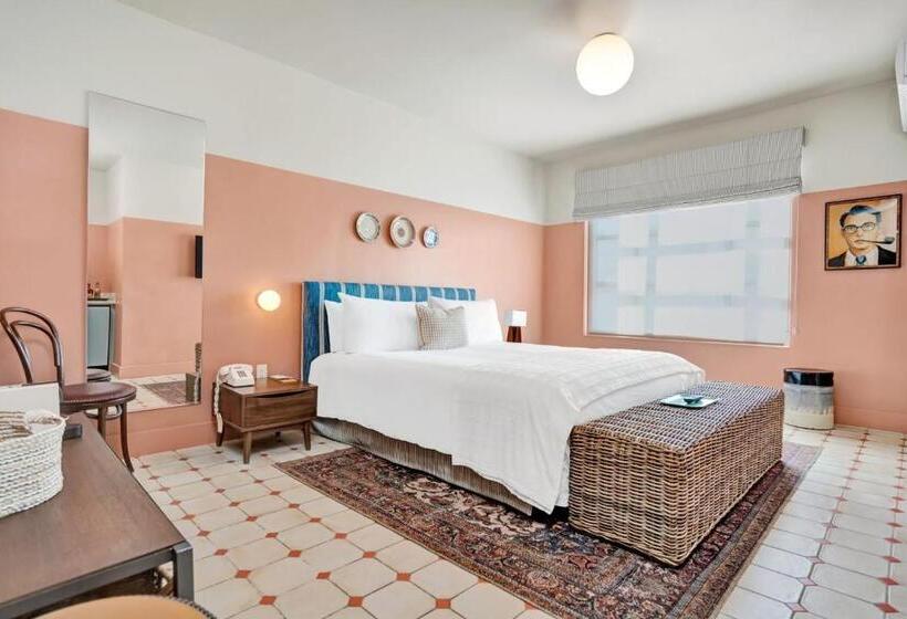 اتاق استاندارد با تخت بزرگ, Trouvail Miami Beach