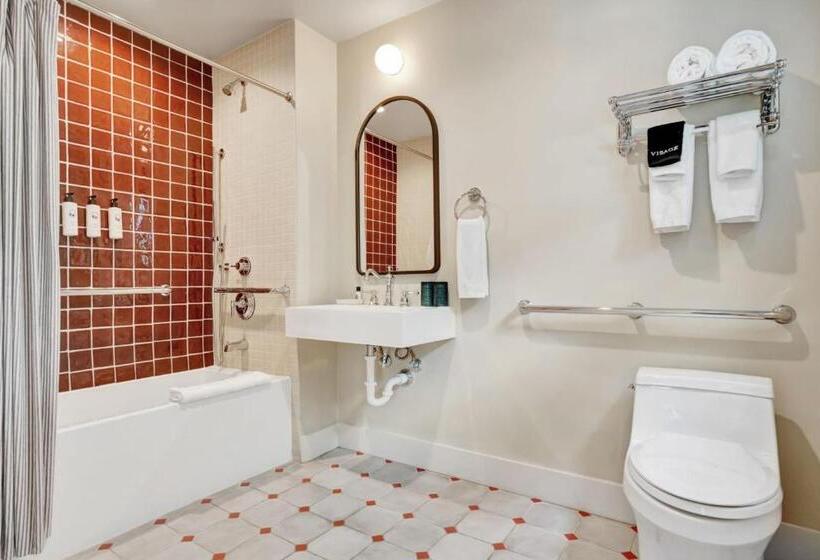 اتاق استاندارد با تخت بزرگ برای معلولان, Trouvail Miami Beach