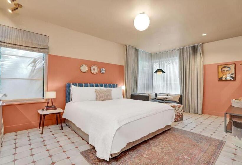 اتاق لوکس با تخت بزرگ, Trouvail Miami Beach