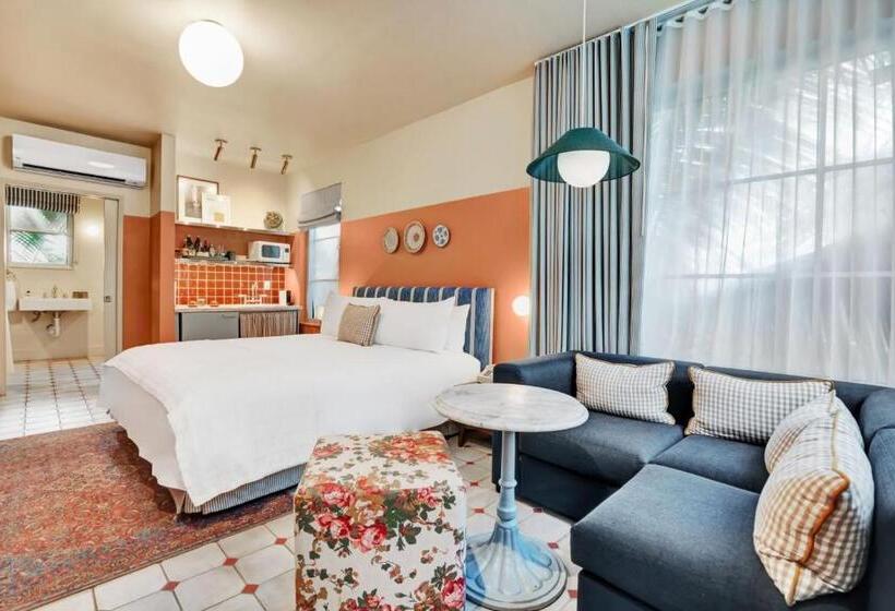 اتاق لوکس با تخت بزرگ, Trouvail Miami Beach
