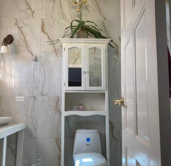 سوئیت با تخت بزرگ, Alexander Penthouse Spectacular Sea Views Regal Room