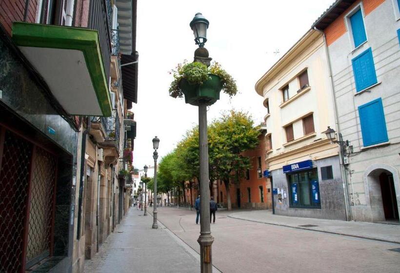 اتاق استاندارد, Jausoro