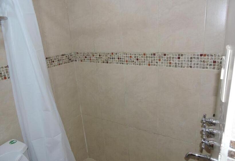 اتاق استاندارد سه نفره, Hostal Casa De Piedra