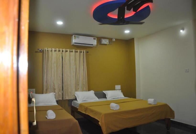 اتاق استاندارد سه نفره, Blue Crystal Lodge