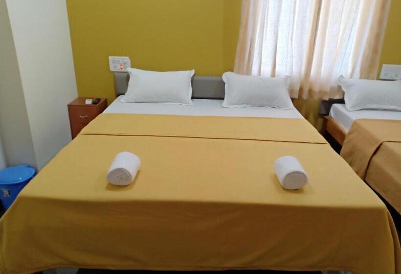 اتاق استاندارد سه نفره, Blue Crystal Lodge