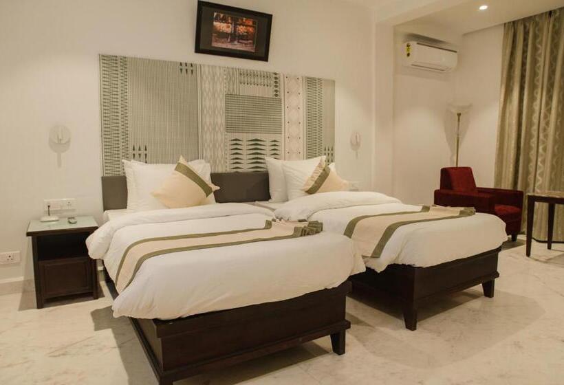 اتاق استاندارد با چشم‌انداز دریاچه, Noune Resort