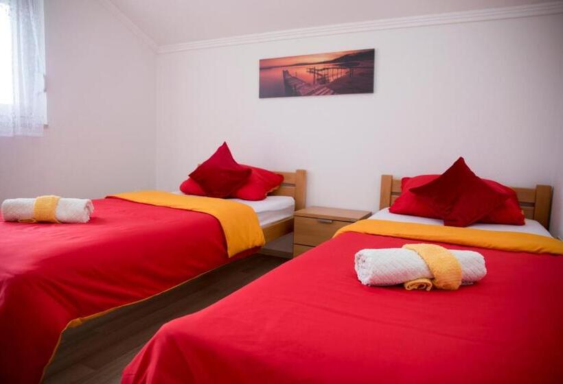 اتاق استاندارد با تراس, Relax Guest House Blagaj