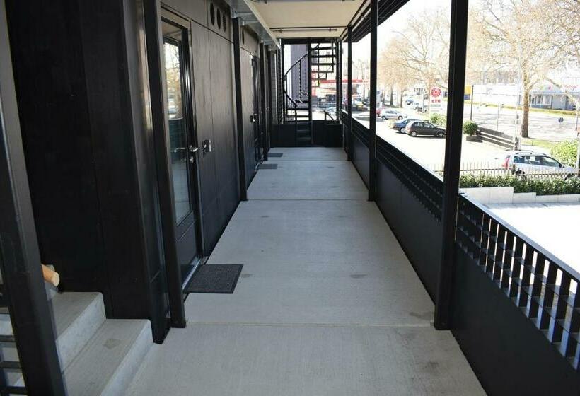 استودیوی استاندارد, Newage Boardinghaus N70