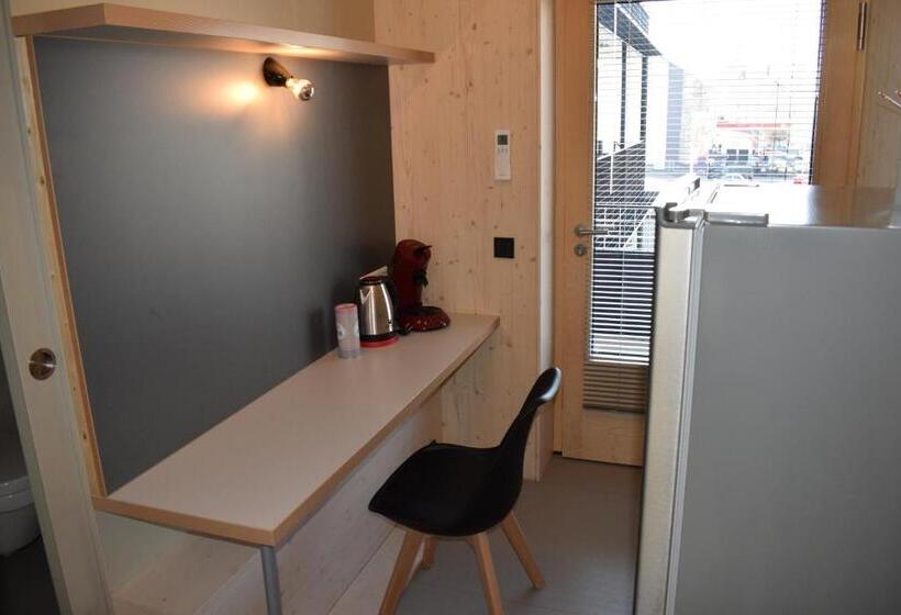 استودیوی استاندارد, Newage Boardinghaus N70
