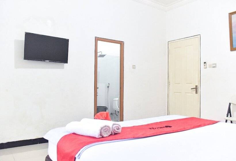 اتاق استاندارد, Reddoorz Near Sultan Hasanuddin Airport 2