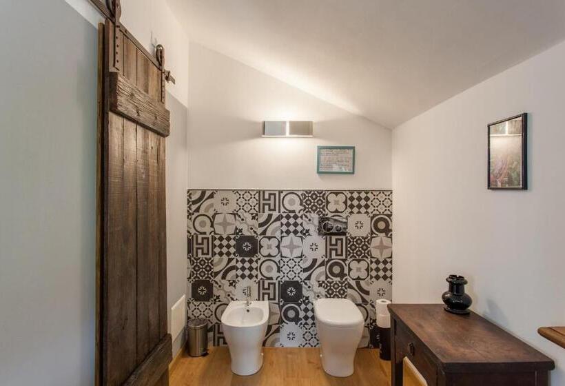 اتاق لوکس, America Nei Boschi B&b