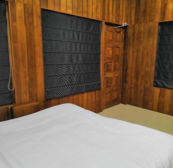 بانگلوی استاندارد 2 خوابه, Rainforest Resort