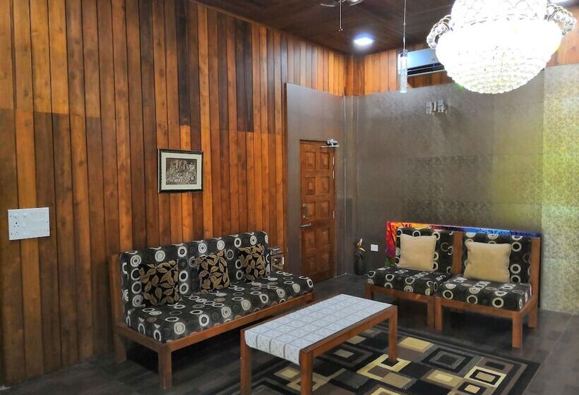 بانگلوی استاندارد 2 خوابه, Rainforest Resort