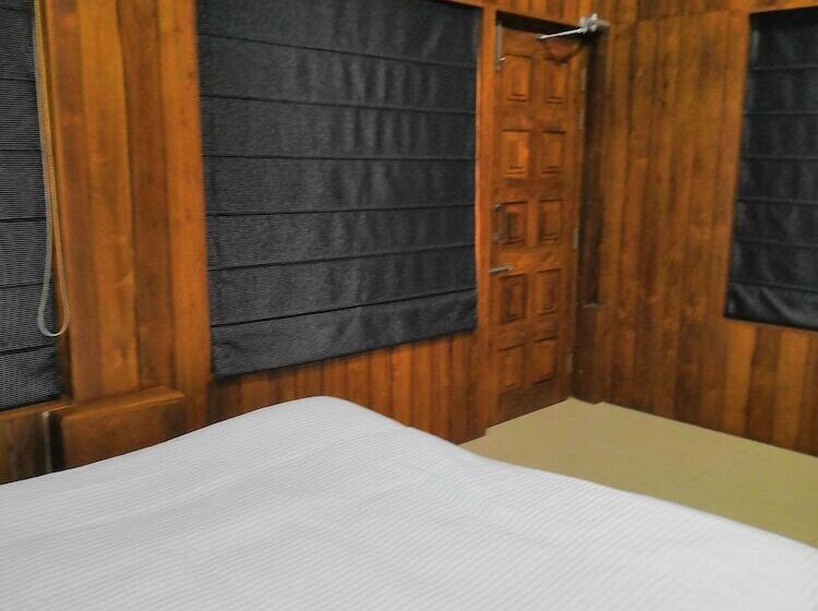 بانگلوی استاندارد 2 خوابه, Rainforest Resort