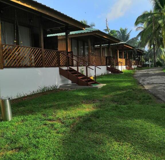 اتاق لوکس, Rainforest Resort