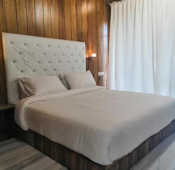 اتاق لوکس, Rainforest Resort
