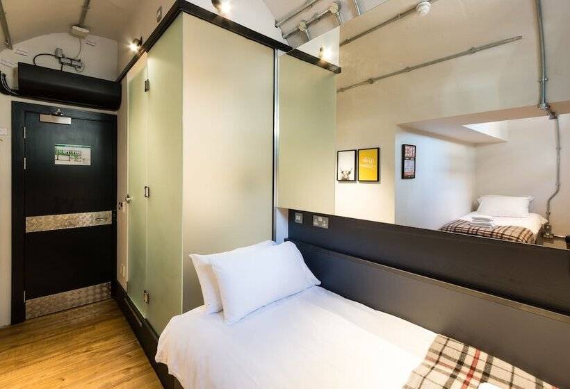 スタンダードルーム, Code Pod – The Court  Edinburgh
