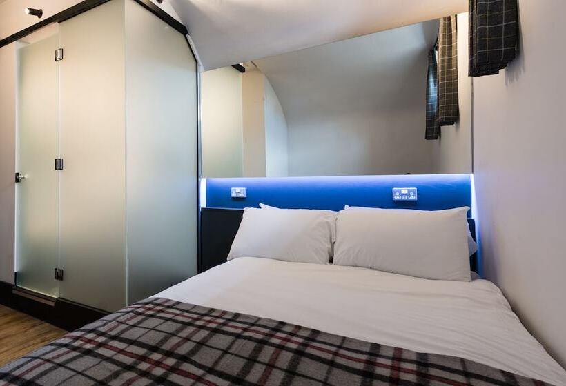 スタンダードルーム, Code Pod – The Court  Edinburgh