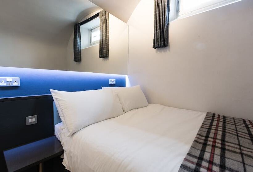 スタンダードルーム, Code Pod – The Court  Edinburgh