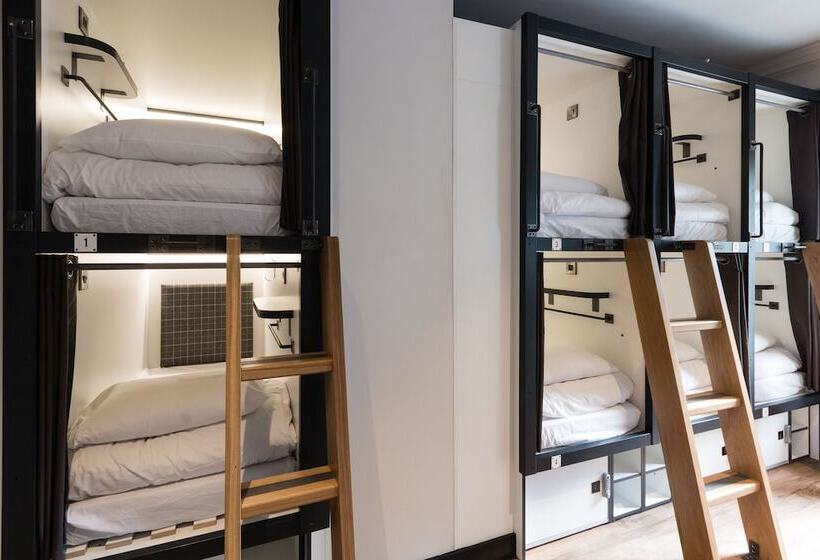 ルームシェアのワンベッド, Code Pod – The Court  Edinburgh