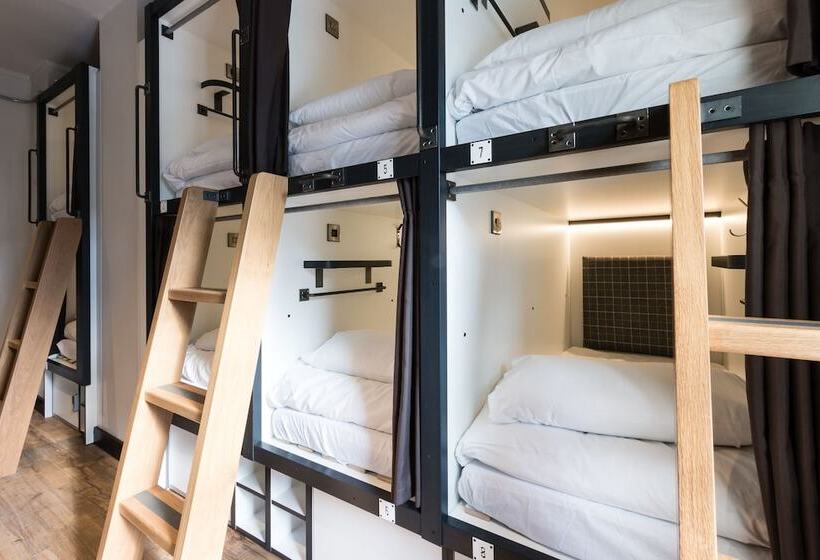 ルームシェアのワンベッド, Code Pod – The Court  Edinburgh