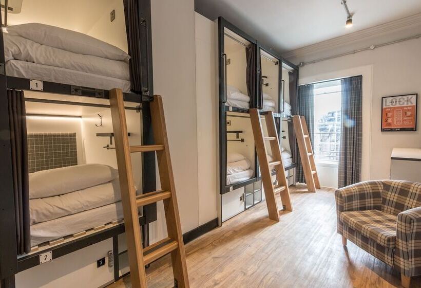 ルームシェアのワンベッド, Code Pod – The Court  Edinburgh