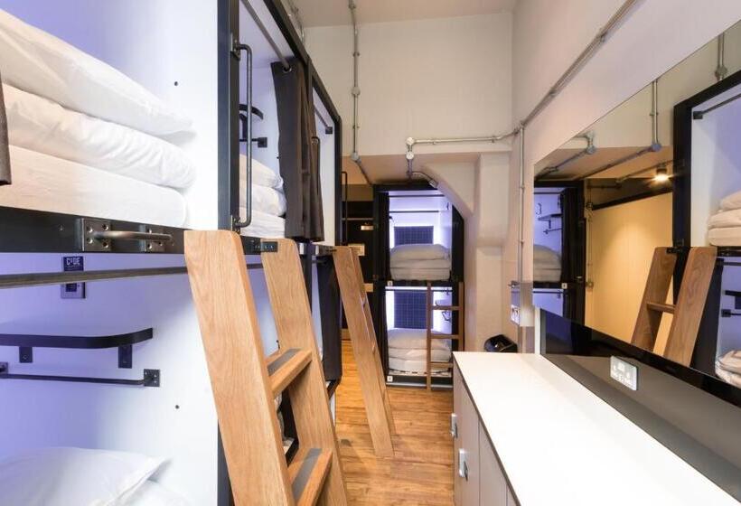 ルームシェアのワンベッド, Code Pod – The Court  Edinburgh