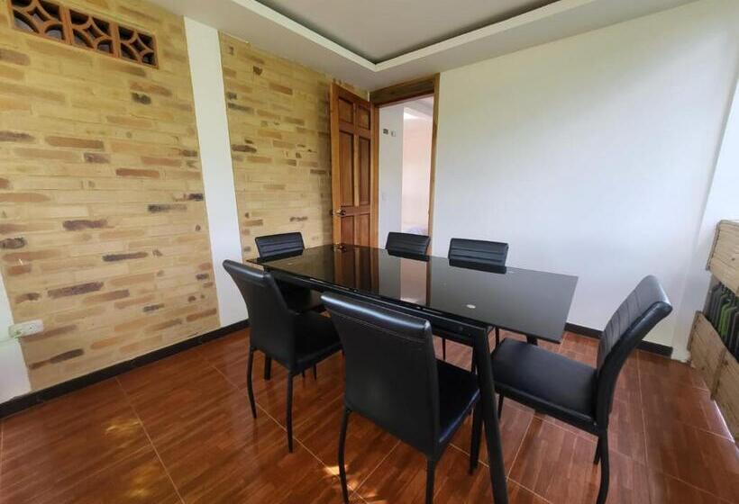 اتاق استاندارد چهار تخته, Eco Hotel El Columpio