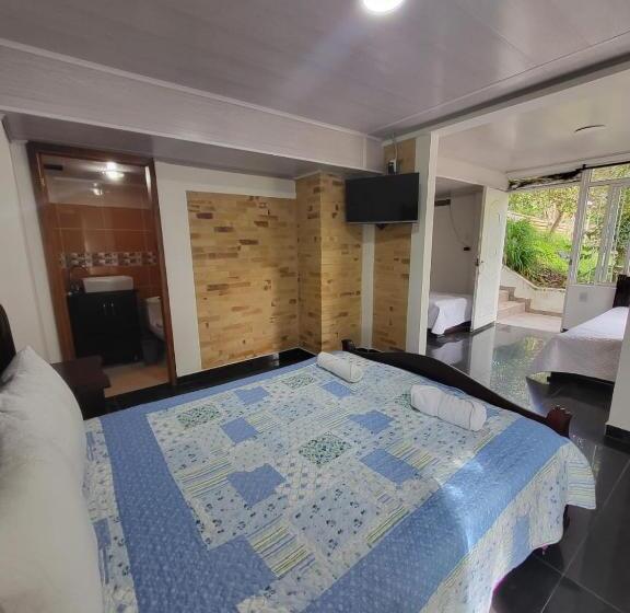 اتاق خانوادگی, Eco Hotel El Columpio