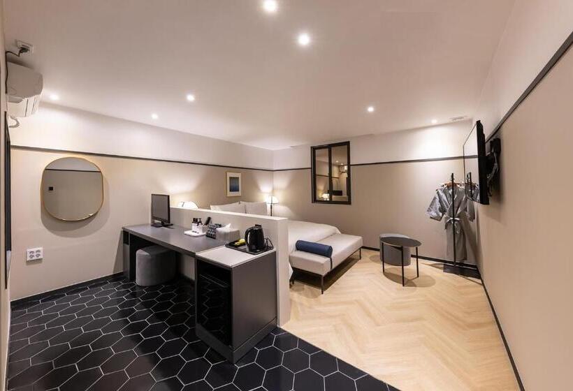 اتاق لوکس, Brown Dot Hotel Seong Seo