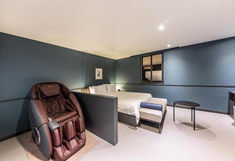 سوییت, Brown Dot Hotel Seong Seo