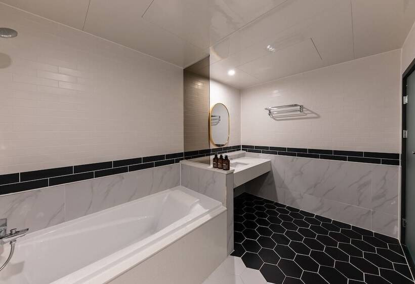 اتاق لوکس, Brown Dot Hotel Seong Seo