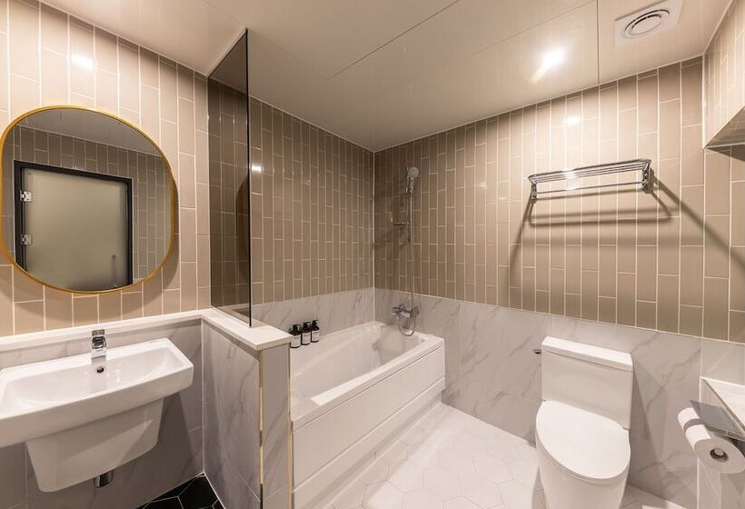 اتاق لوکس, Brown Dot Hotel Seong Seo