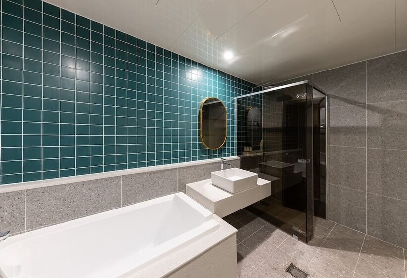 سوییت, Brown Dot Hotel Seong Seo