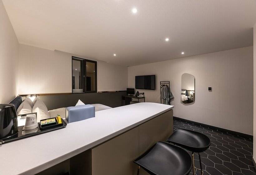 اتاق لوکس, Brown Dot Hotel Seong Seo