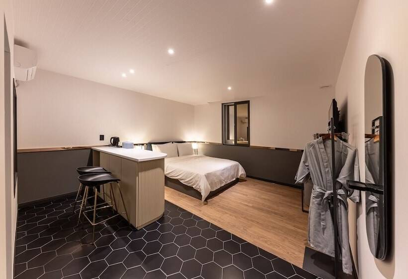 اتاق لوکس, Brown Dot Hotel Seong Seo