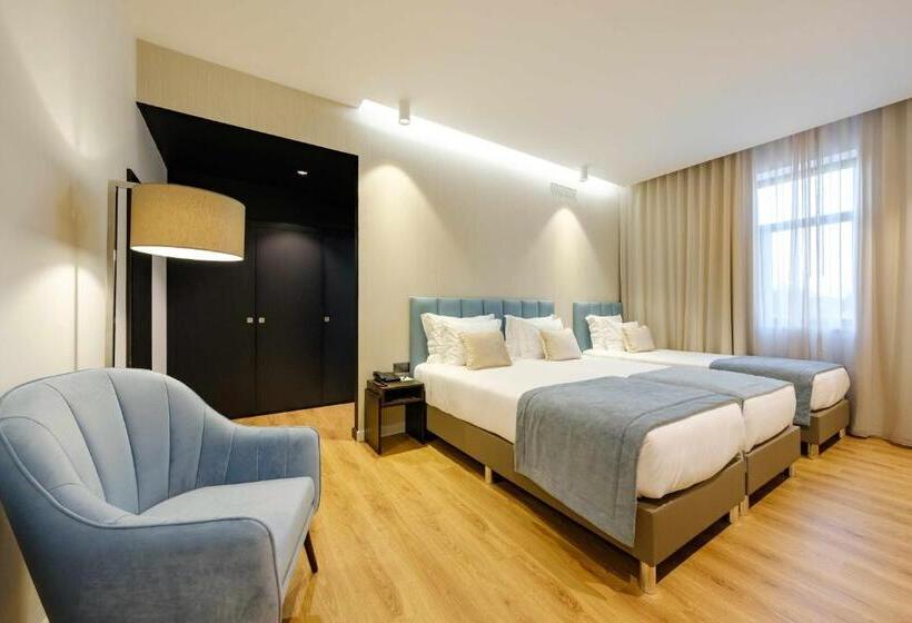 اتاق استاندارد سه نفره, Sdivine Fatima Hotel, Congress & Spirituality