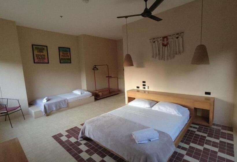 استودیوی استاندارد, Viajero Santa Marta Hostel