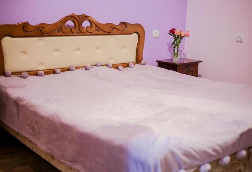 اتاق استاندارد, Ashtarak Garden Guesthouse