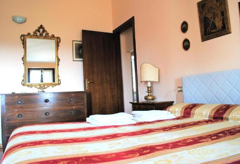 اتاق لوکس, Agriturismo Melograno D'oro