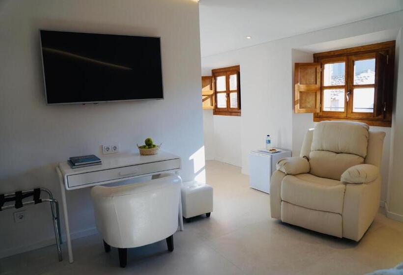 سوییت لوکس, Marton Valldemossa Turismo De Interior