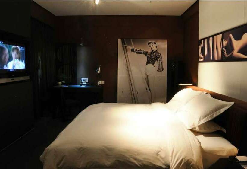 اتاق رمانتیک, Housing Urban Hotel Zibo
