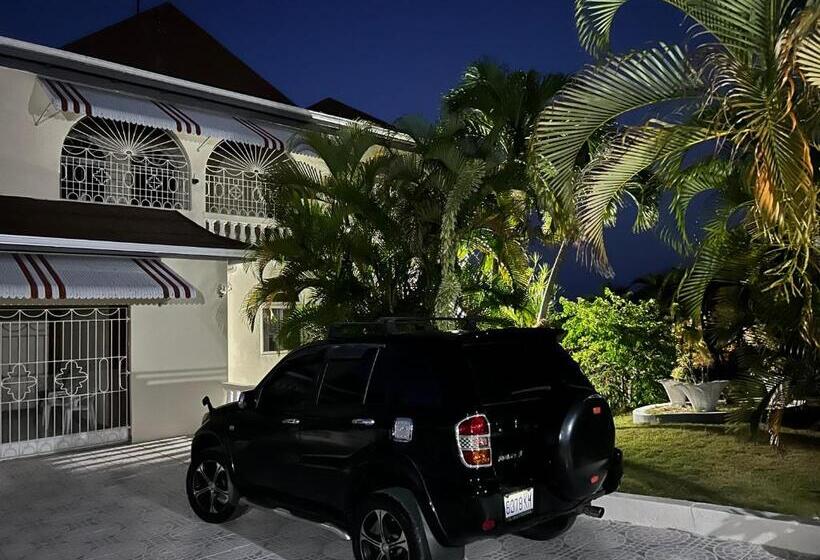 اتاق استاندارد با چشم‌انداز دریا, Goldenview Guesthouse Ocho Rios
