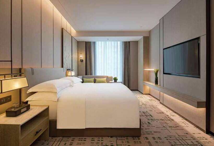 سوئیت با تخت بزرگ, Conrad Shenyang