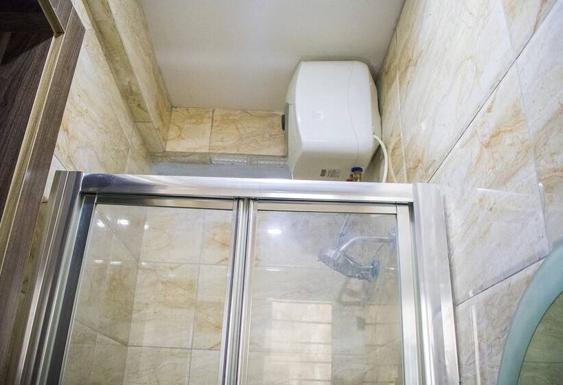 اتاق لوکس, Ziroc Residence