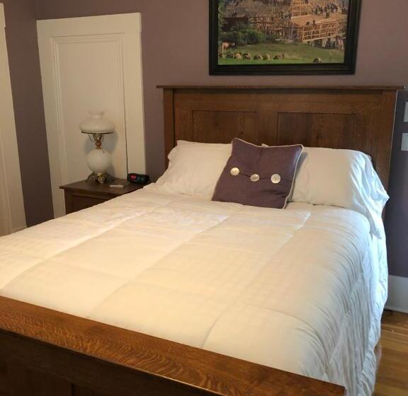 اتاق سوپریور, Whooping Crane Manor B & B