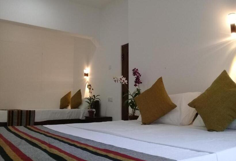 اتاق خانوادگی, Green Edge Residences